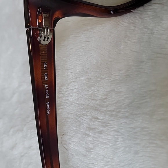 Valentino Sunglasses - Picture 4 of 6